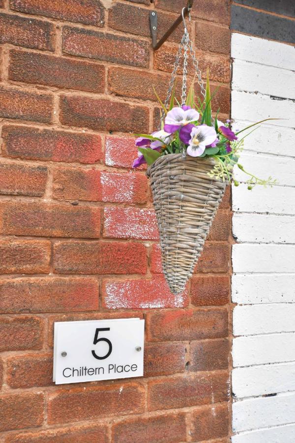 Townhouse @ Chiltern Place Newcastle Under Lyme Silverdale  Zewnętrze zdjęcie